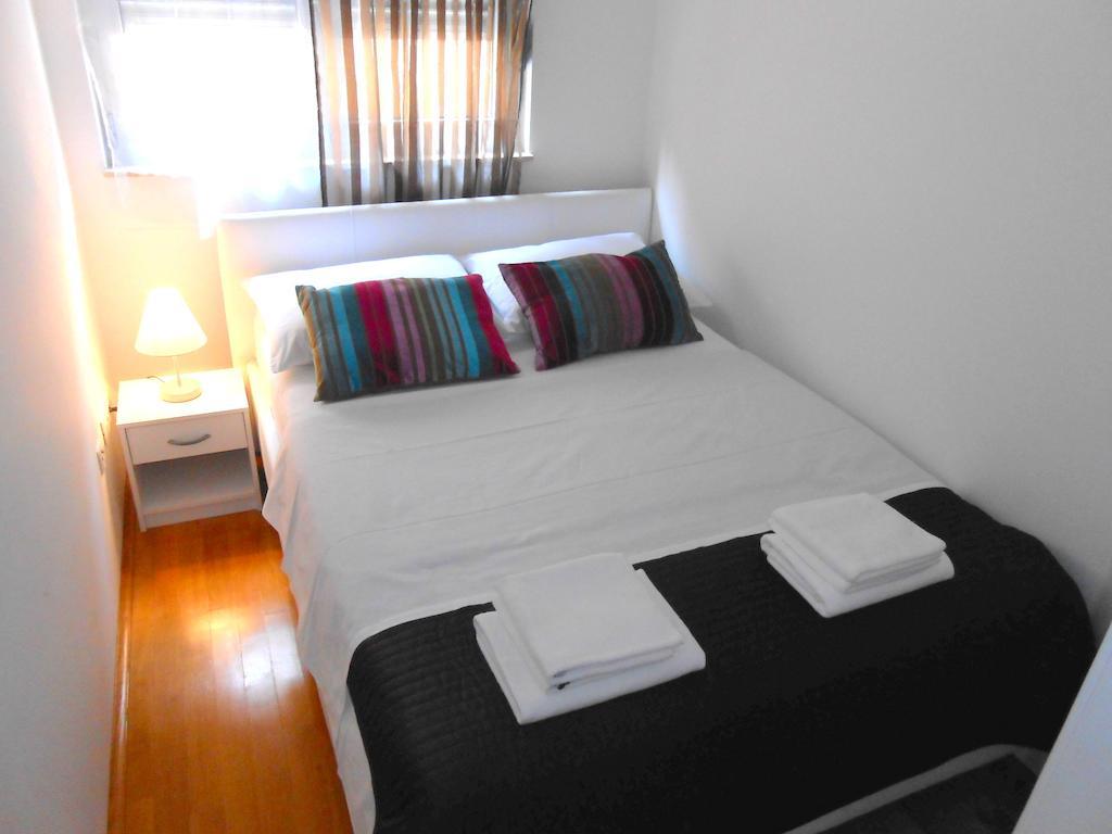 Apartment Falcon Stari Grad  Exterior photo