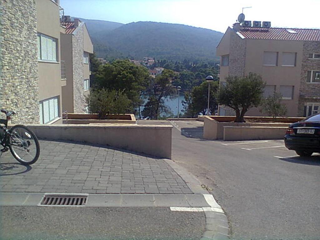Apartment Falcon Stari Grad  Room photo